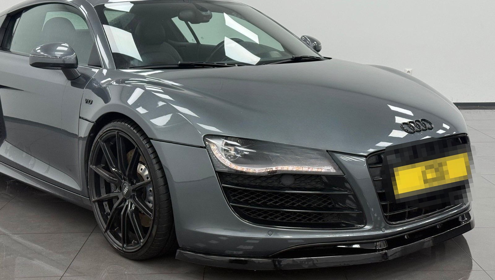 Audi R8 Coupe 5.2 FSI V10 quattro Carbon B&O R-Kamera foto 8