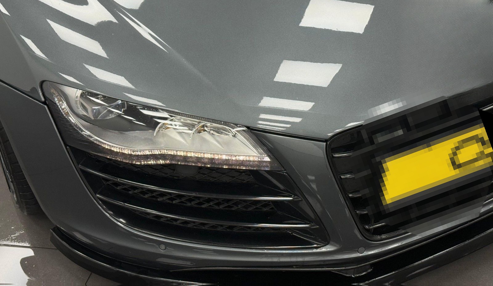 Audi R8 Coupe 5.2 FSI V10 quattro Carbon B&O R-Kamera foto 10