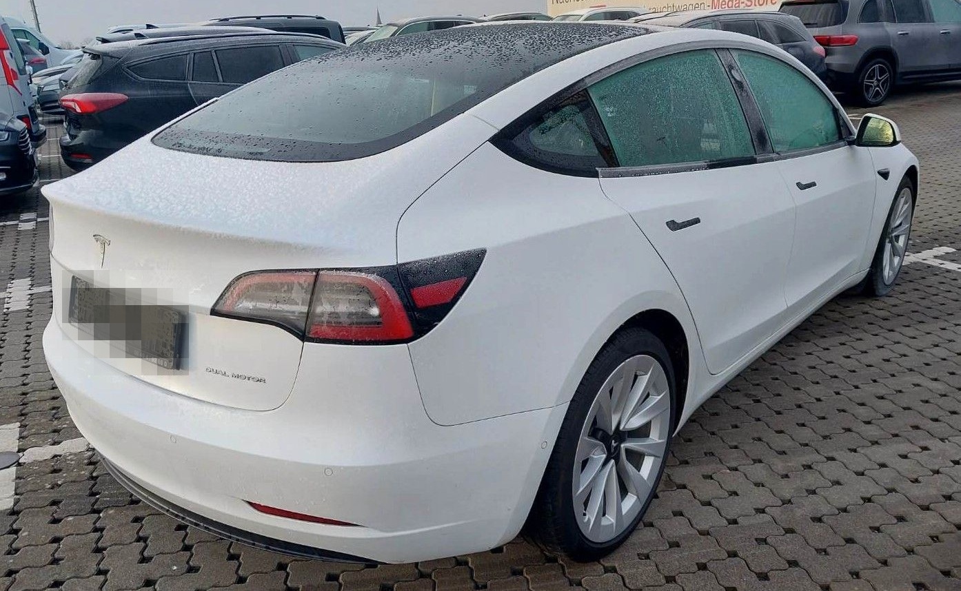 Tesla Model 3 Long Range Dual AWD 19* Pano LED foto 6
