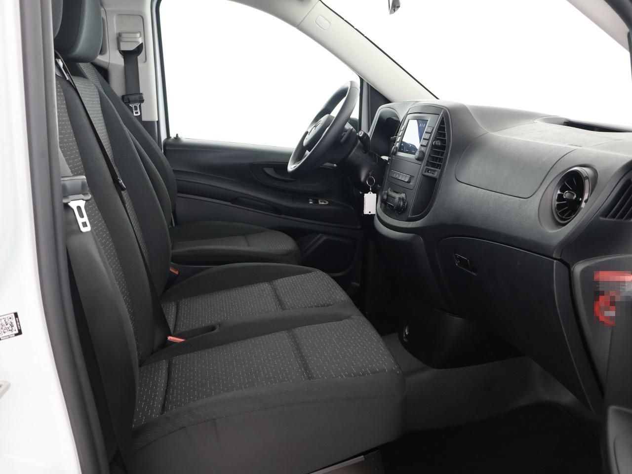 Mercedes-Benz Vito 116 CDI Lang Tourer AUT 9-Sitzer Kamera LED foto 9