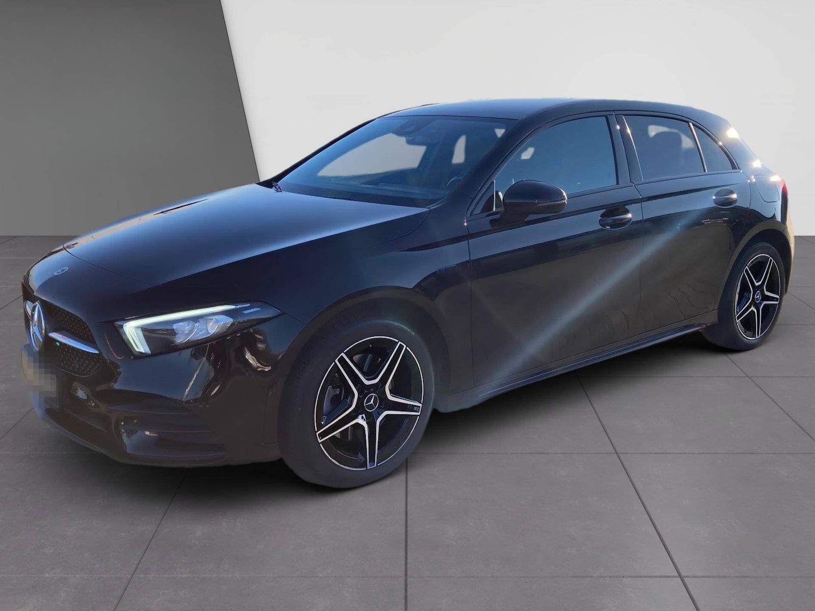 Mercedes-Benz A 250 e AMG+MBUX+Night+SHZ+LED+Kam+Apple foto 15
