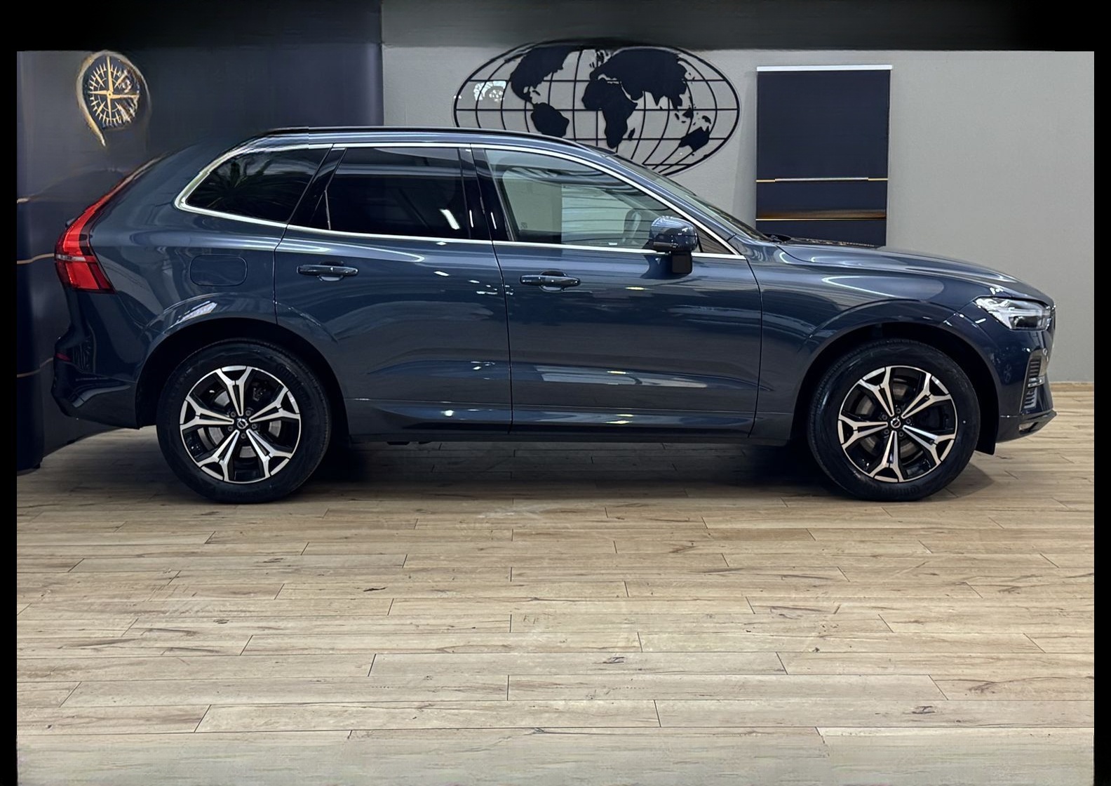 Volvo XC60 B4 D Momentum *LED*AHK*ACC*KAM*MJ2022*19Z* foto 5