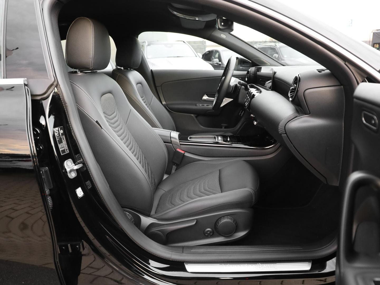 Mercedes-Benz CLA 180 SB Rückfahrkamera Sitzheizung MBUX LED foto 6