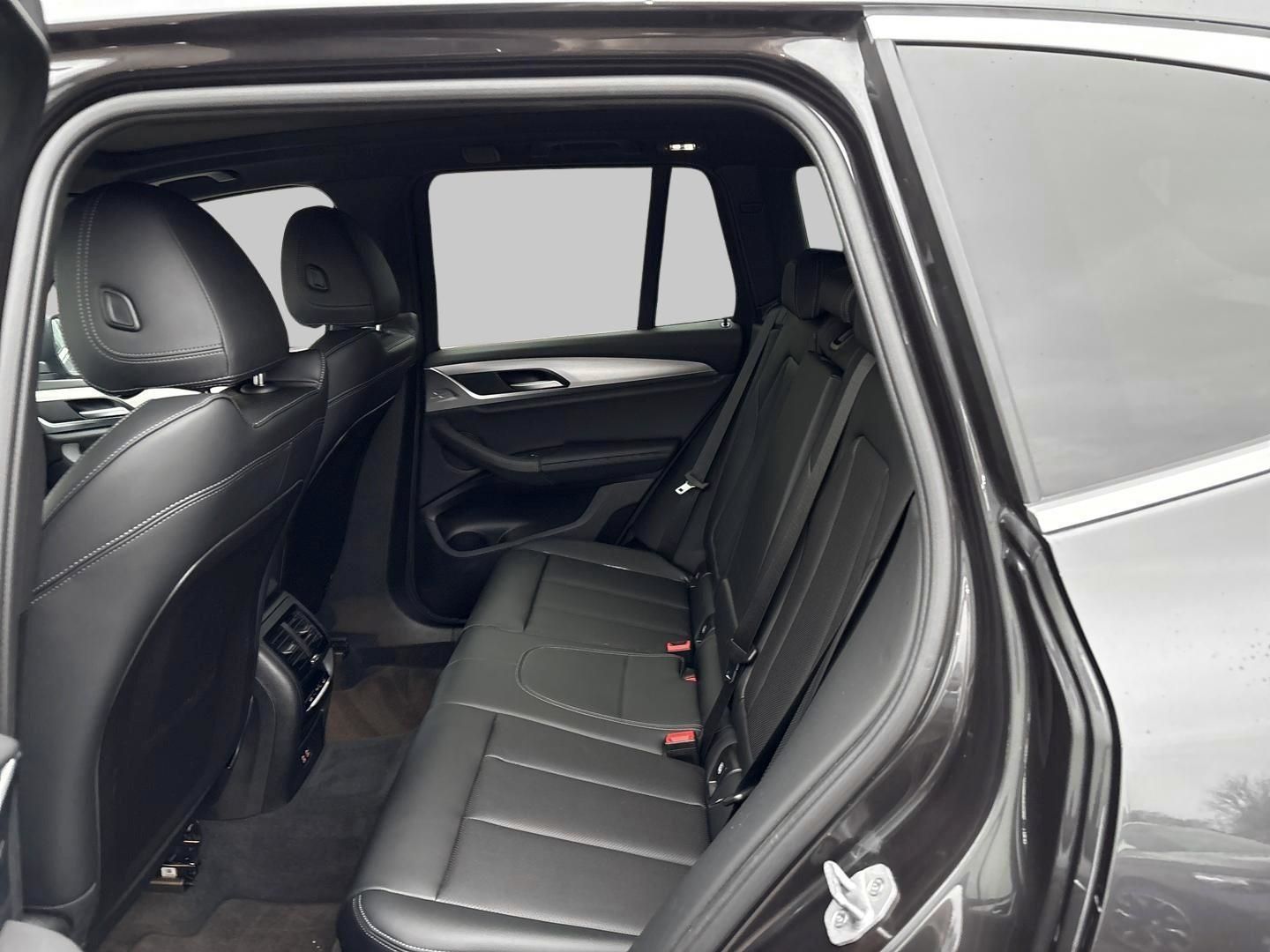 BMW X3 xDrive30E AHK SHZ Panodach Navi Digitales Coc foto 8