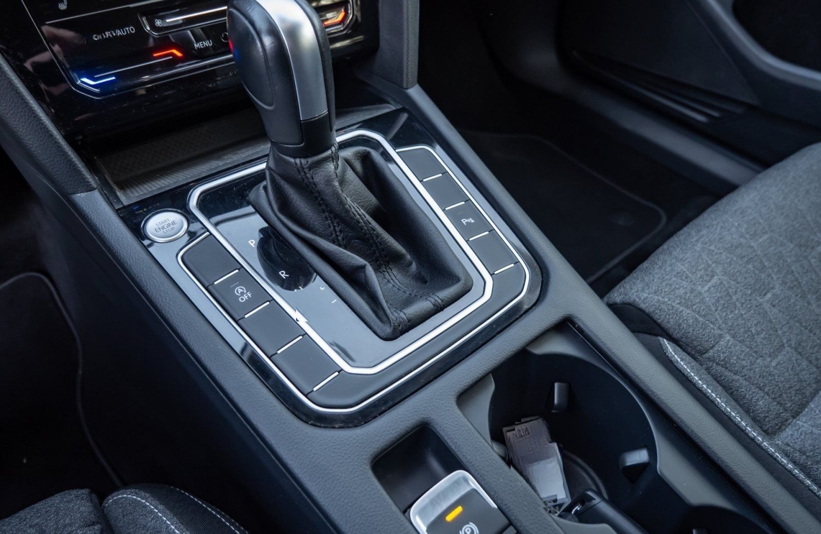 Volkswagen Passat Variant BUSINESS TDI DSG+ALU 16+LED+ACC+A foto 14