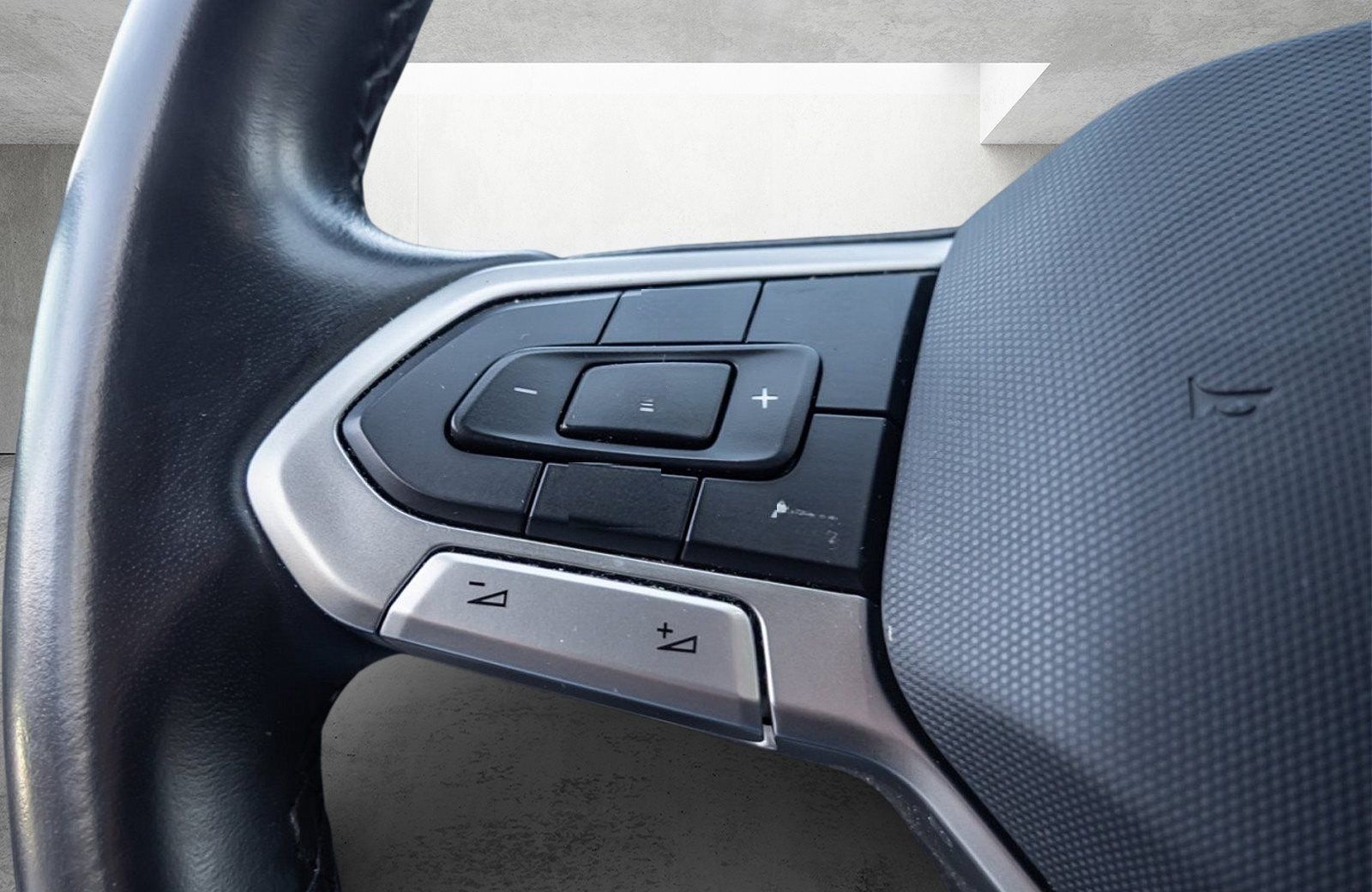 Volkswagen Passat Variant BUSINESS TDI DSG+ALU 16+LED+ACC+A foto 18