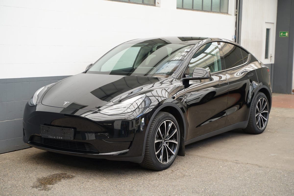 Tesla Model Y Standard Range RWD EAP enhanced autopil foto 3