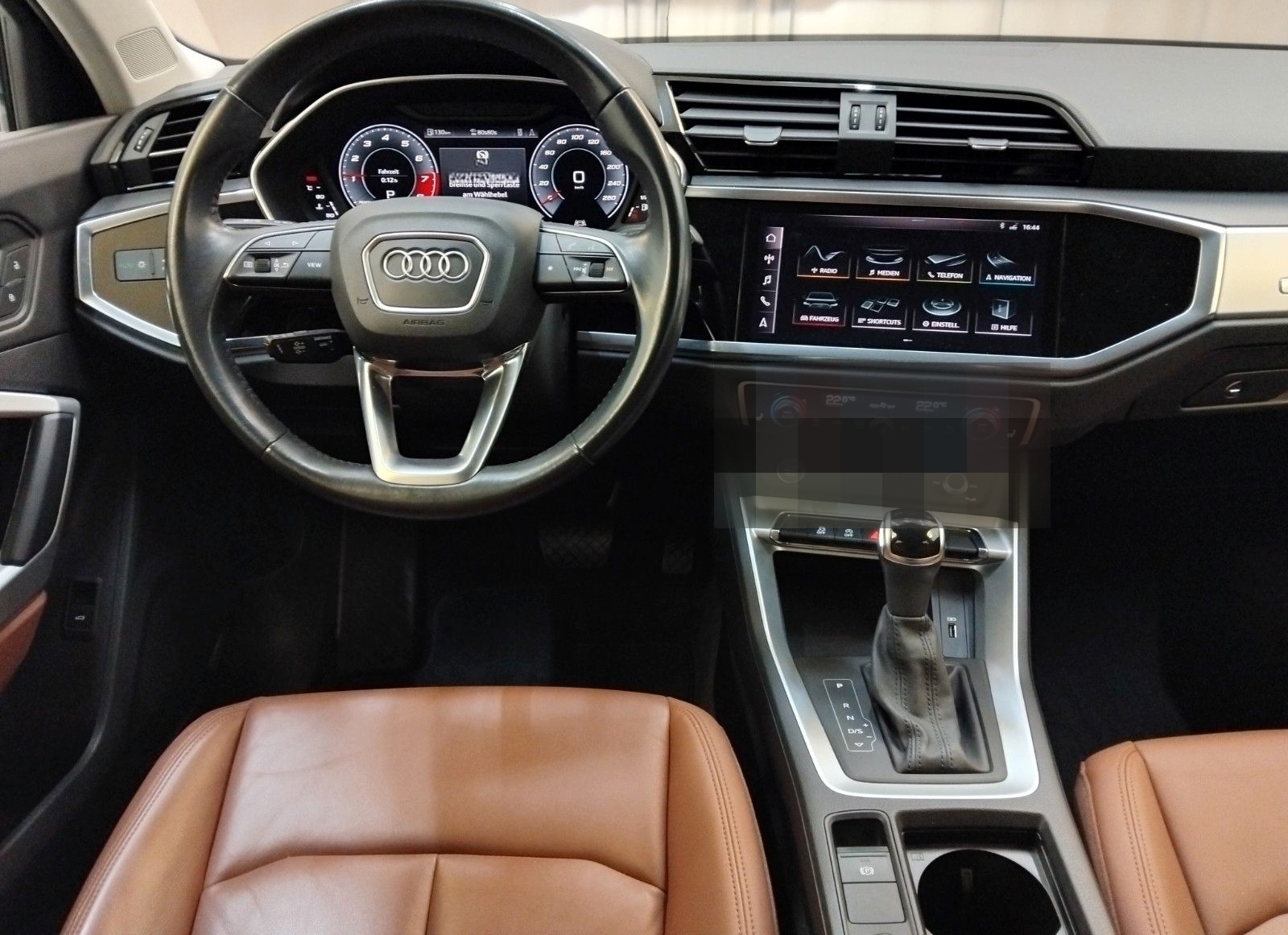 Audi Q3 40 2.0 TFSI quattro advanced foto 8