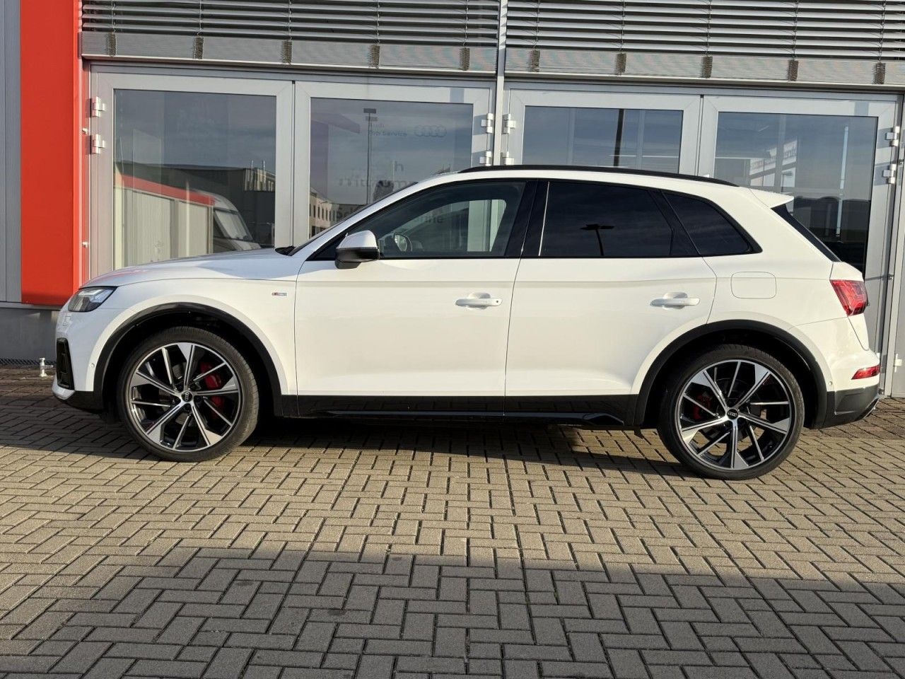 Audi Q5 55 TFSIe S line LUFT, MATRIX, LEDER, HEAD,B&O foto 2