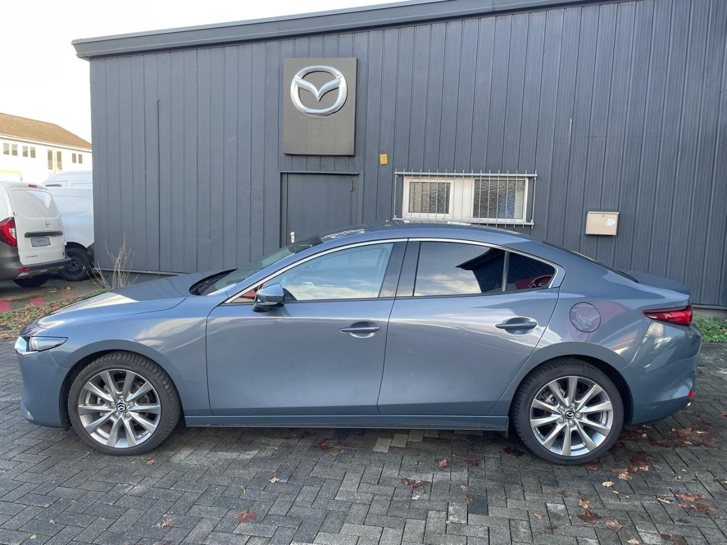 Mazda 3 Fastback 2.5L Exclusive Bose 360° Allwetter Ca foto 3