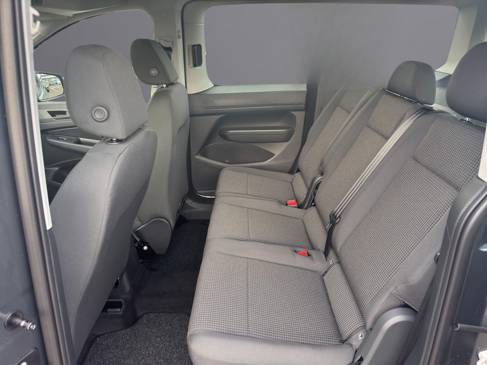 Volkswagen Caddy 1.5 TSI DSG Family *AHK/ACC/APP/SHZ/RFK* foto 14