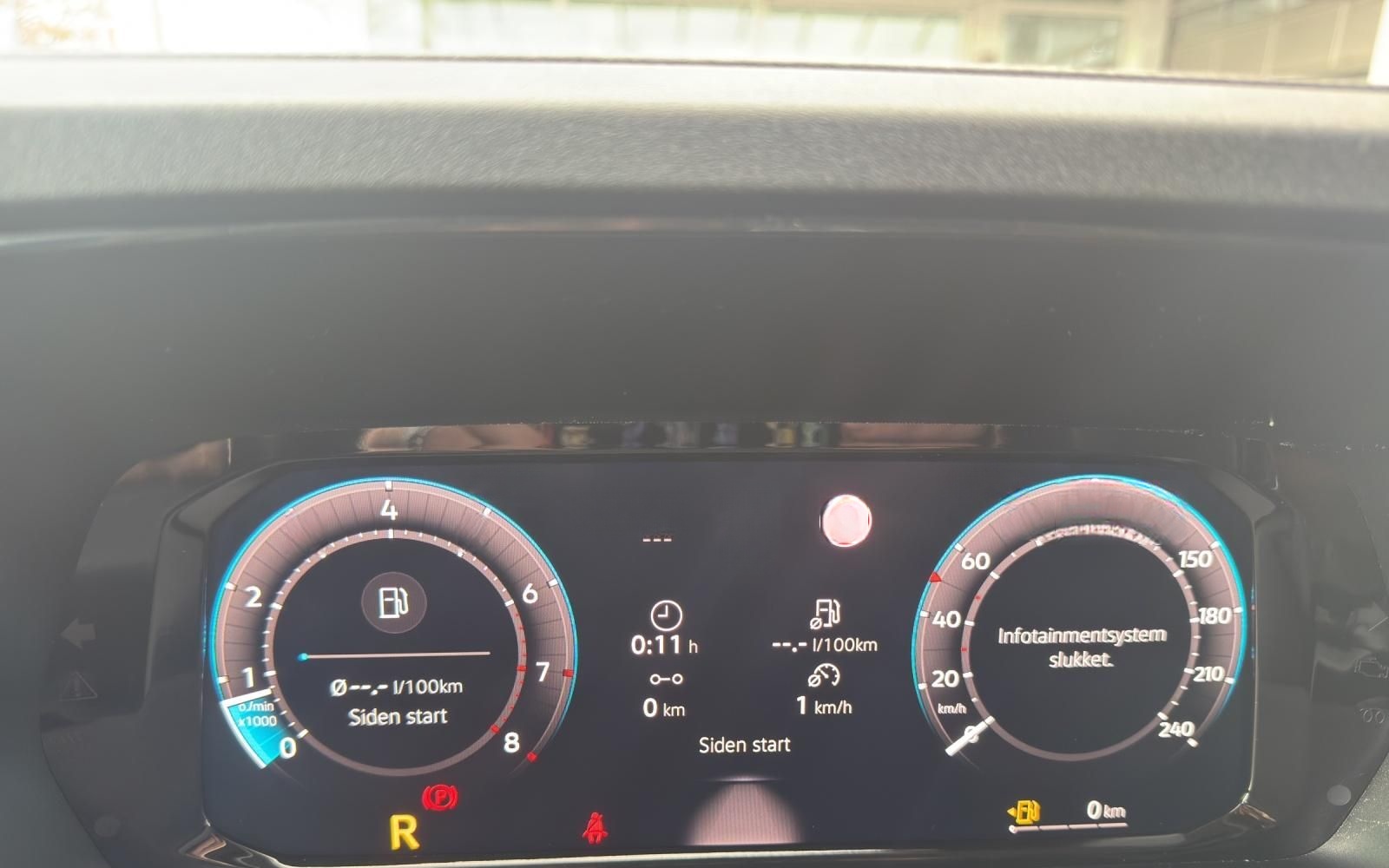 Volkswagen Caddy 1.5 TSI DSG Family *AHK/ACC/APP/SHZ/RFK* foto 18