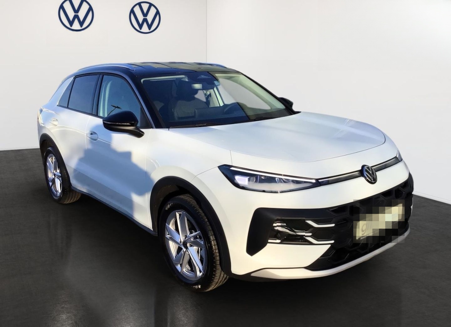 Volkswagen T-Roc 1.5 eTSI 85 kW Style HUD AHK-el. klappb. N foto 2
