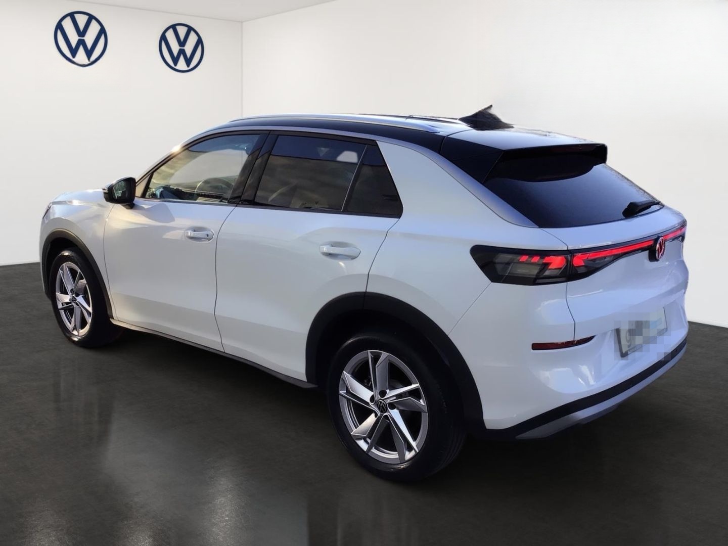 Volkswagen T-Roc 1.5 eTSI 85 kW Style HUD AHK-el. klappb. N foto 4