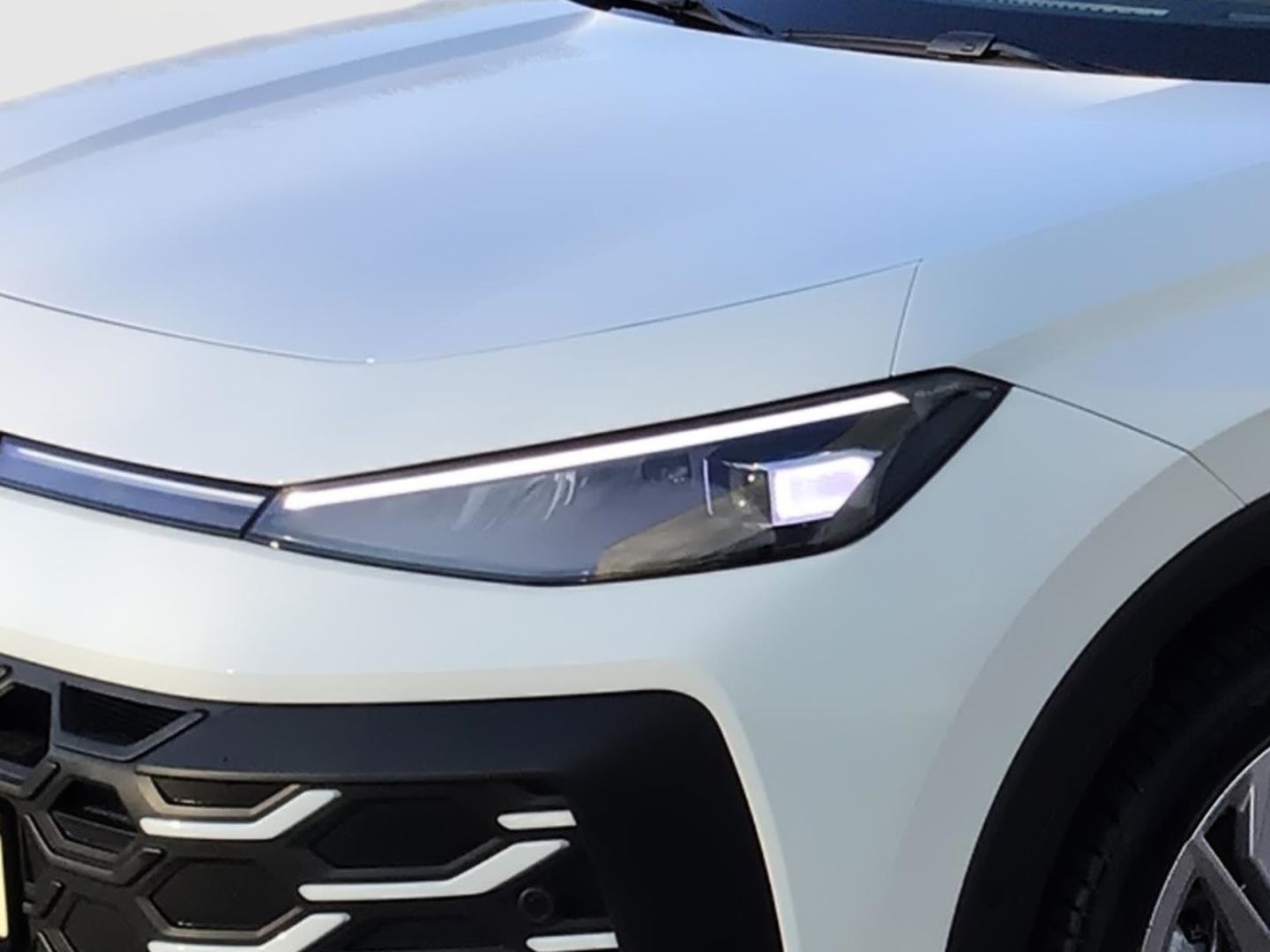 Volkswagen T-Roc 1.5 eTSI 85 kW Style HUD AHK-el. klappb. N foto 5
