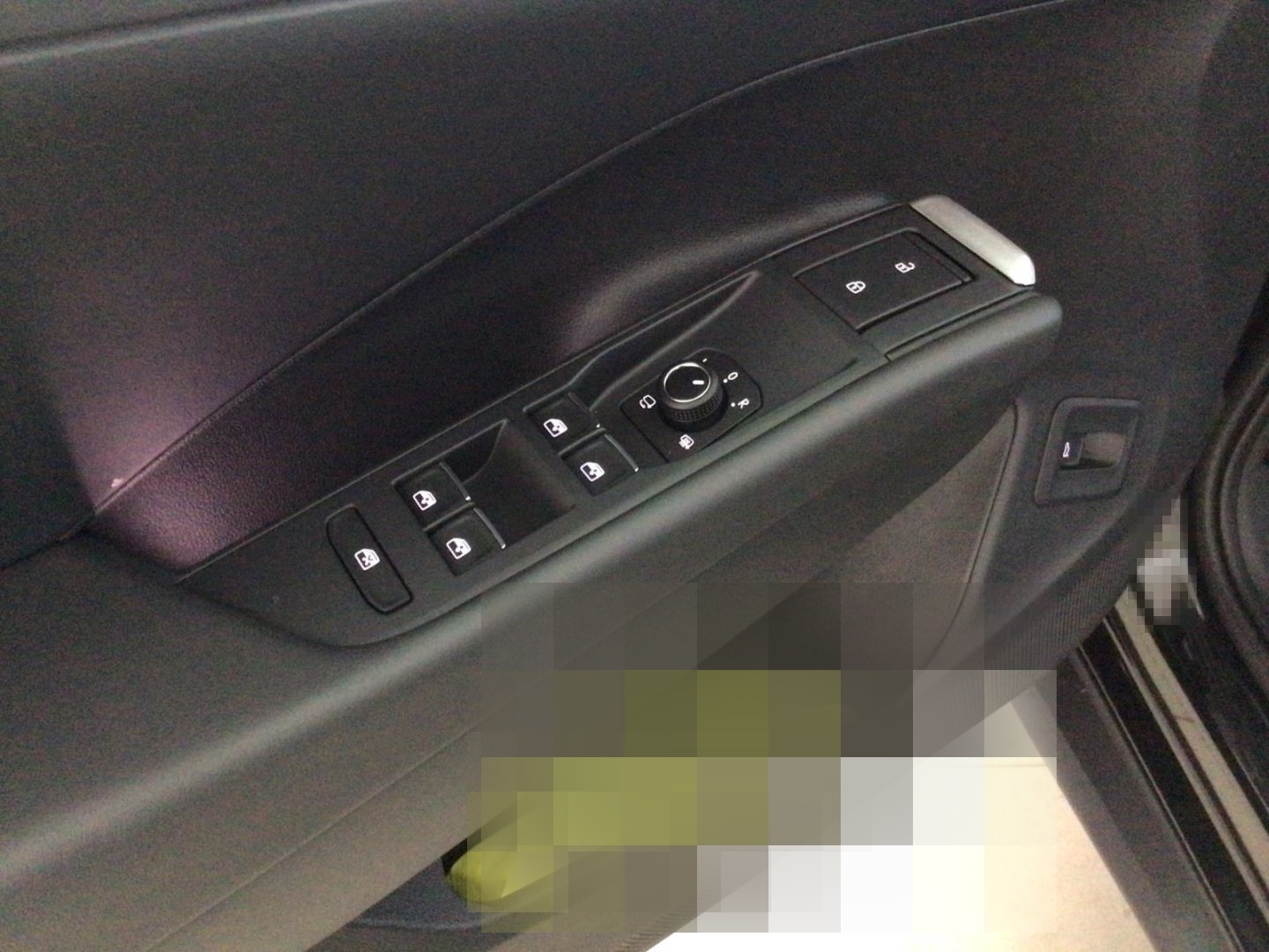 Volkswagen T-Roc 1.5 eTSI 110 kW Style HUD AHK-el. klappb.  foto 15