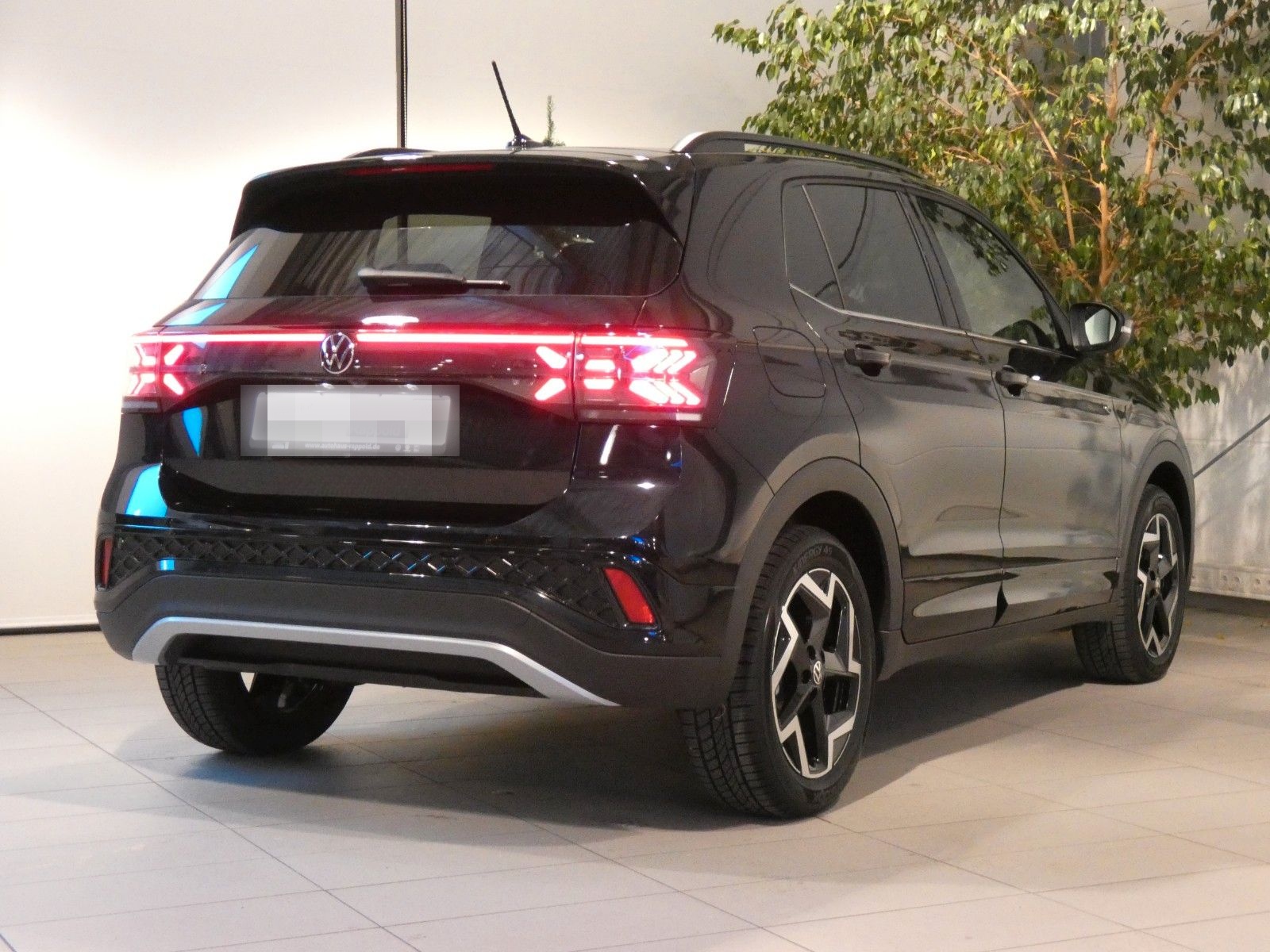 Volkswagen T-Cross 1.0 TSI R-Line DSG AHK NAVI KAMERA foto 4