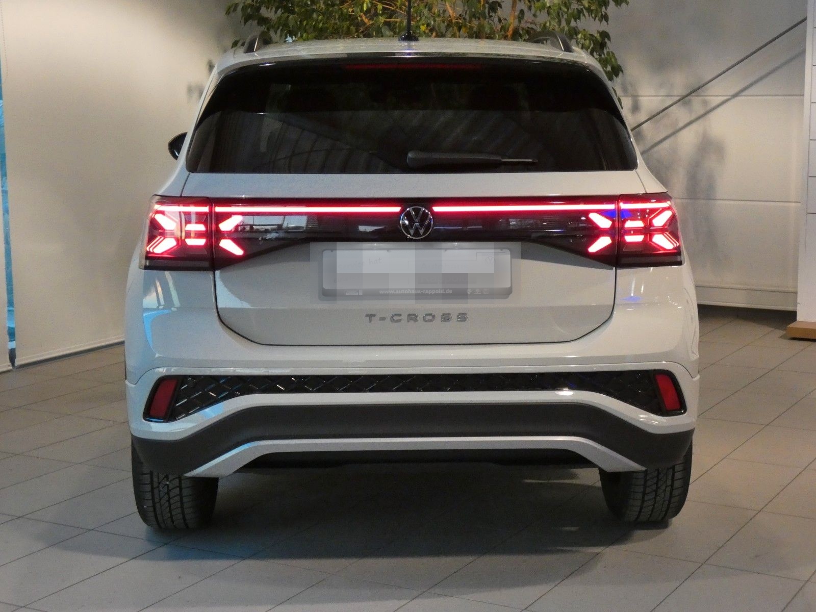 Volkswagen T-Cross 1.0 TSI R-Line DSG AHK NAVI KAMERA foto 5