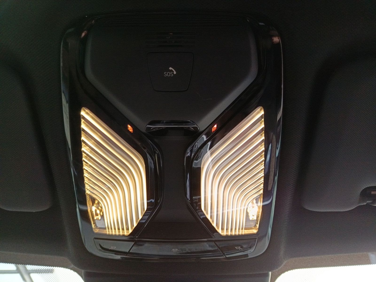 BMW X5 xDrive40d M SPORTPAKET+21"ALU+AHK+KOMFORTSITZ foto 24