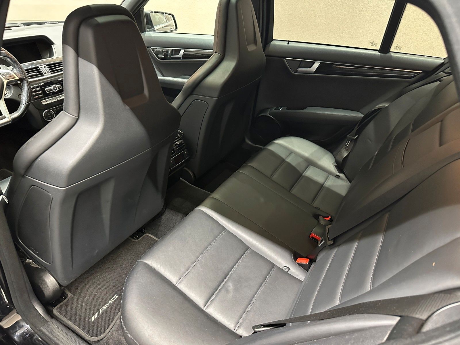 Mercedes-Benz C63 AMG T *DESIGNO EXCLUSIV PAKET*MASSAGE SITZ* foto 12
