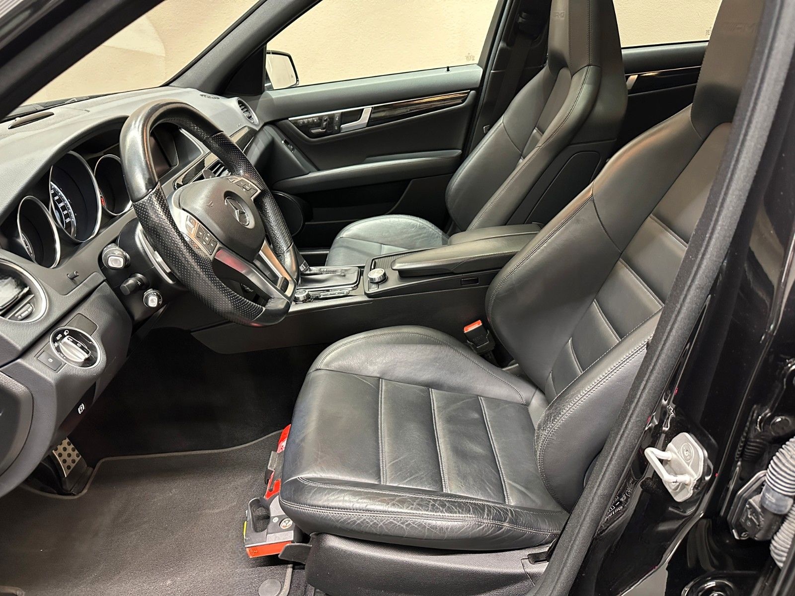 Mercedes-Benz C63 AMG T *DESIGNO EXCLUSIV PAKET*MASSAGE SITZ* foto 10