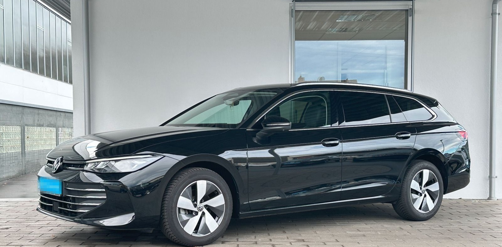 Volkswagen Passat Business 1.5 eTSI DSG AHK 360° ACC NAVI C foto 2