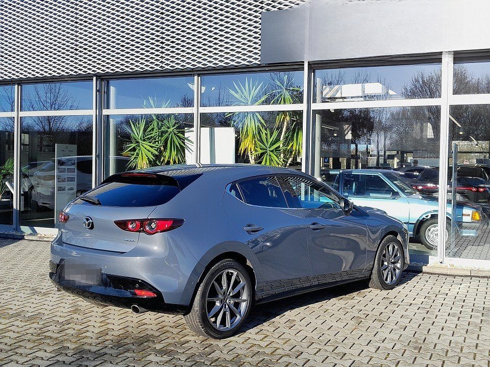 Mazda 3 SKY-G 2.0 SELECTION DESIGN & PREMIUM MATRIX-LE foto 3