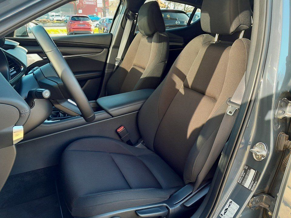 Mazda 3 SKY-G 2.0 SELECTION DESIGN & PREMIUM MATRIX-LE foto 7
