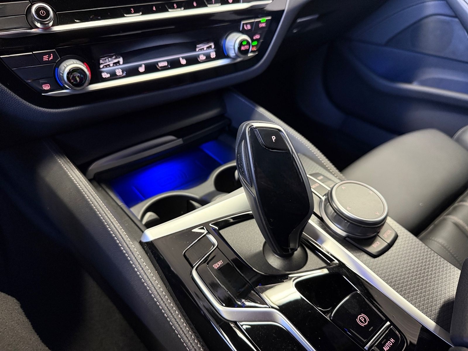 BMW 540iLim.*M Sport*LED*Navi*Kamera*Leder*Ambiente* foto 23