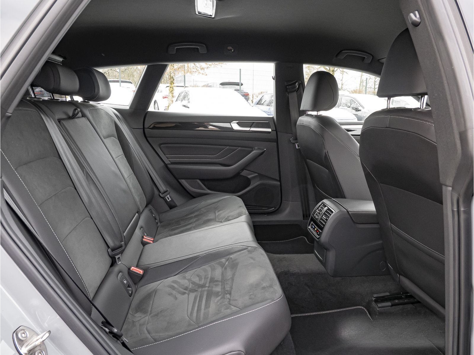 Volkswagen Arteon SB 2.0 TSI R-Line NaviPro LED ACC DigiCoc foto 15