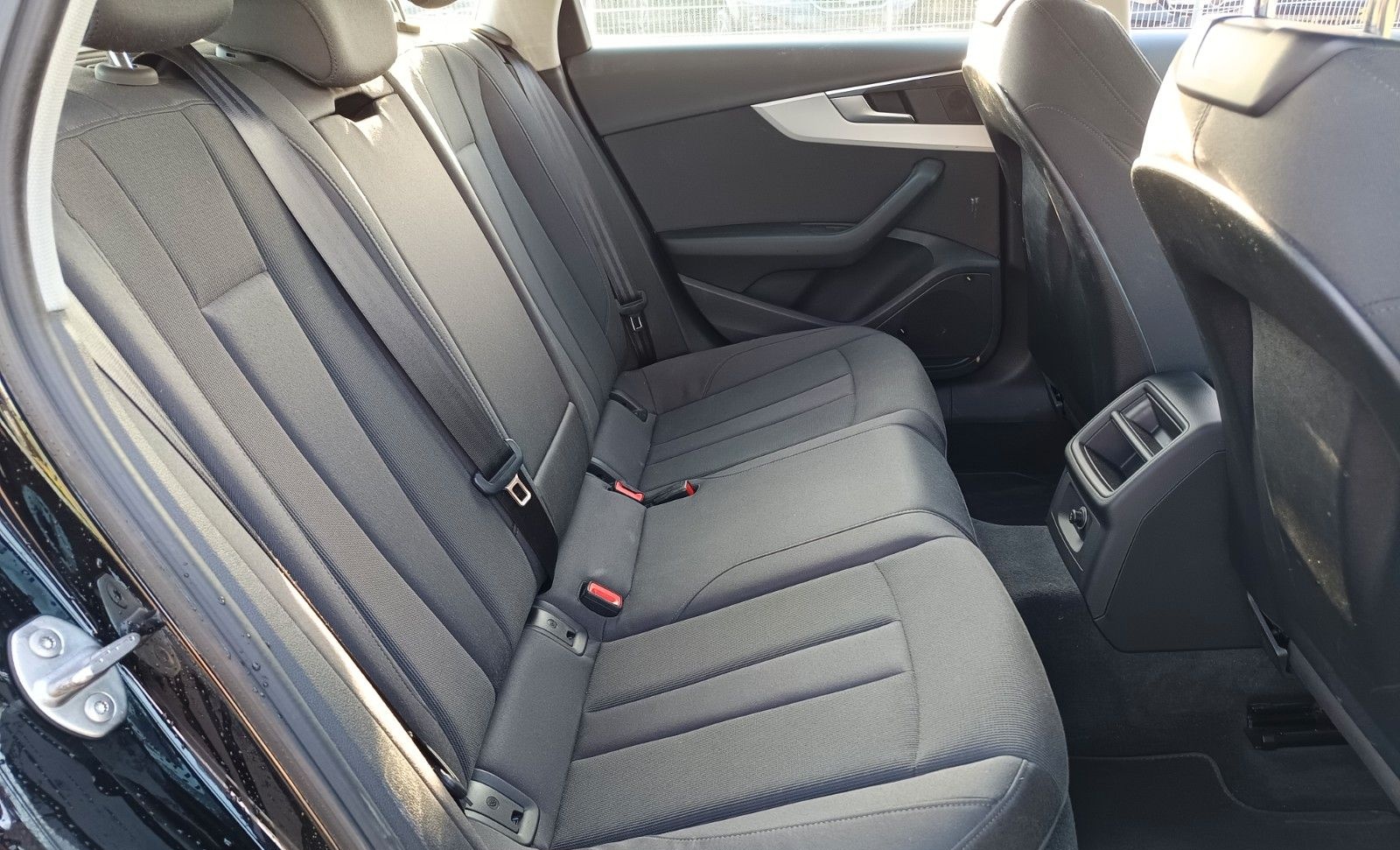 Audi A4 Avant 35 TDI advanced Automatik foto 13