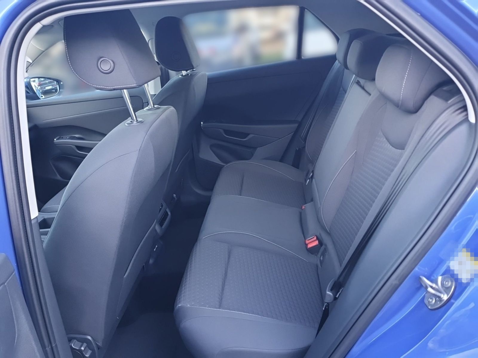 Volkswagen T-Roc 1.5 l eTSI DSG Life AHK LED Kamera PDC foto 9