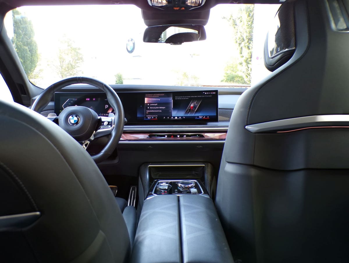 BMW 740d xDrive M Sport Pro Exec. Lounge Fond-Entert foto 15
