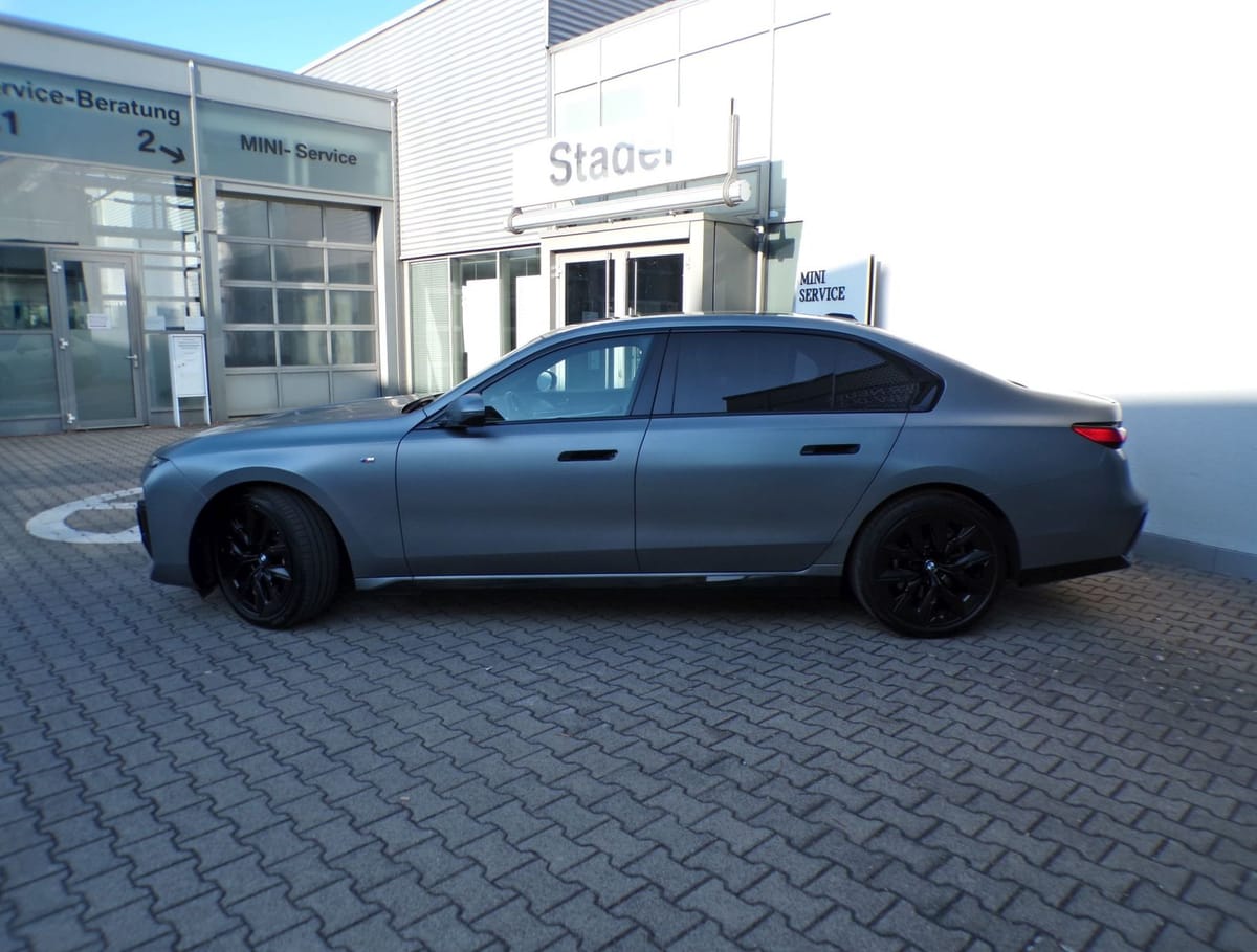 BMW 740d xDrive M Sport Pro Exec. Lounge Fond-Entert foto 4