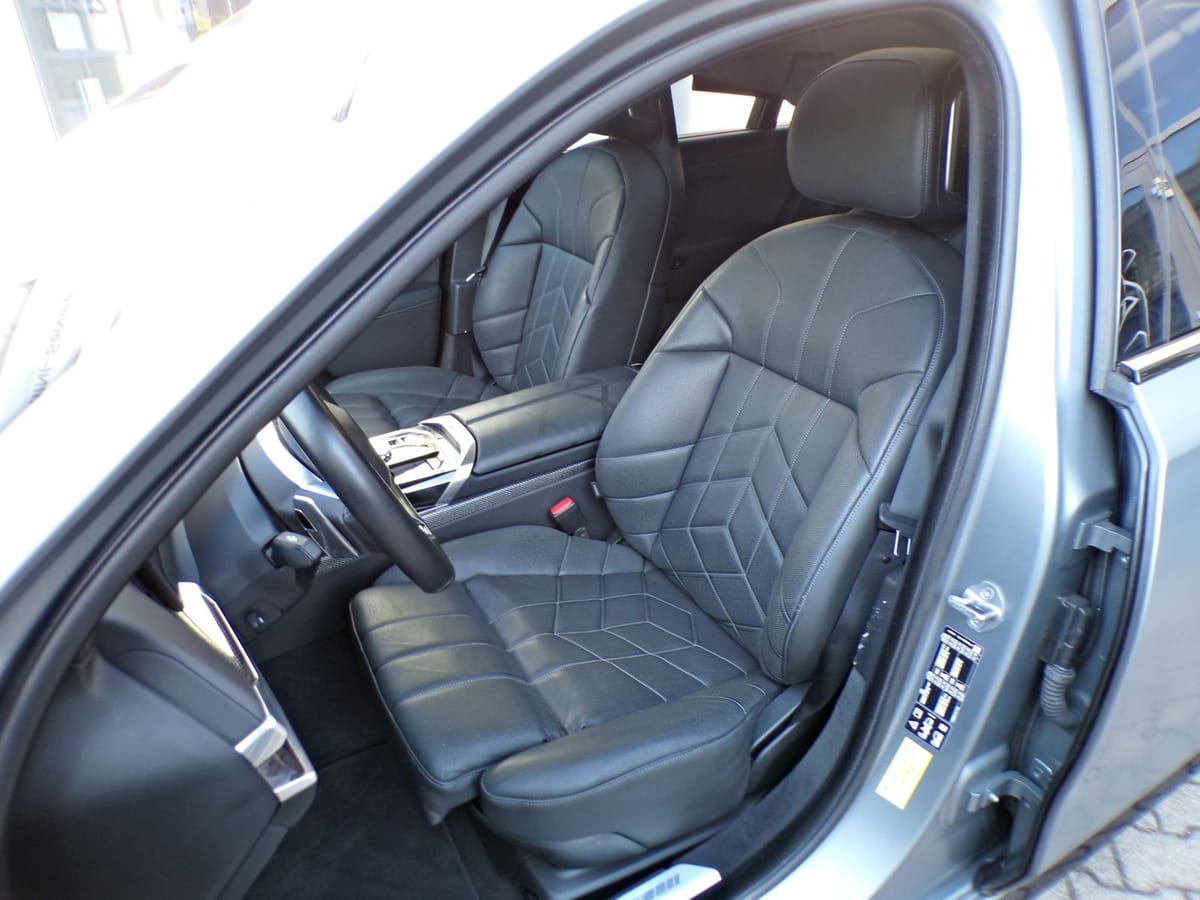 BMW 740d xDrive M Sport Pro Exec. Lounge Fond-Entert foto 6