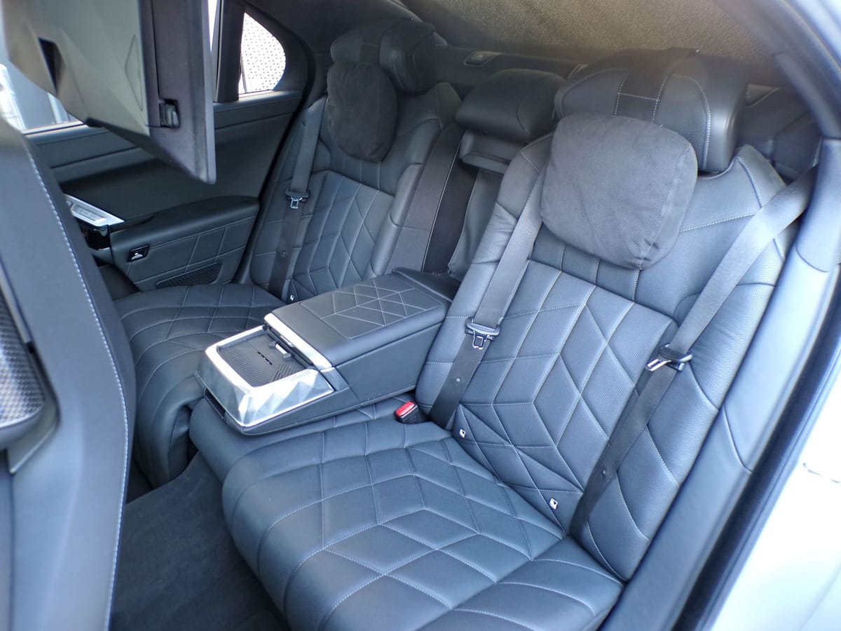 BMW 740d xDrive M Sport Pro Exec. Lounge Fond-Entert foto 7