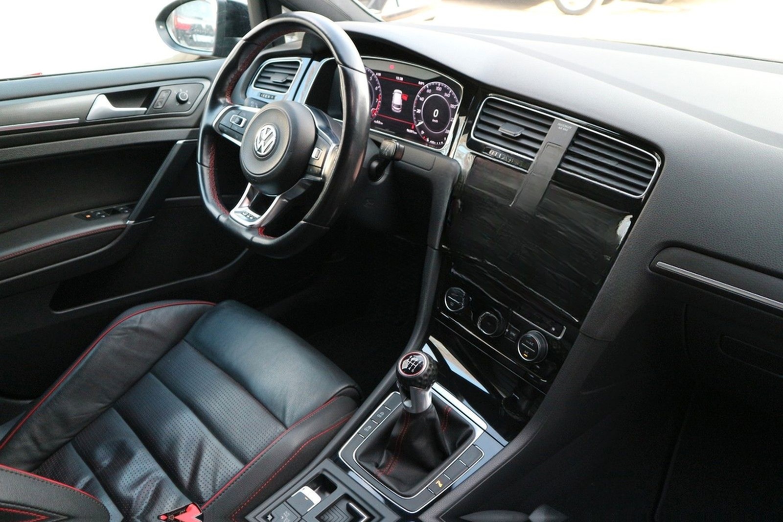 Volkswagen Golf VII Lim. GTI Performance *2.HD/LEDER/ACC* foto 25
