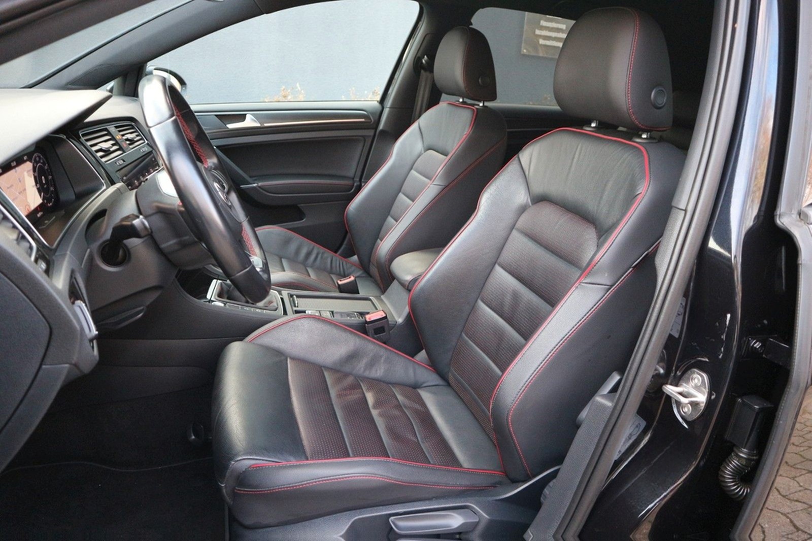 Volkswagen Golf VII Lim. GTI Performance *2.HD/LEDER/ACC* foto 7