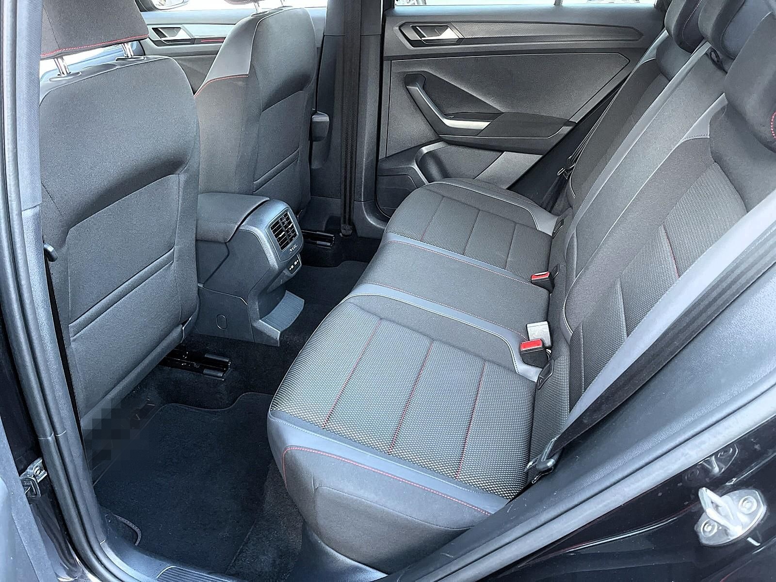 Volkswagen T-Roc 2.0 TSI DSG 4Motion Sport LED PANO NAV PDC foto 11