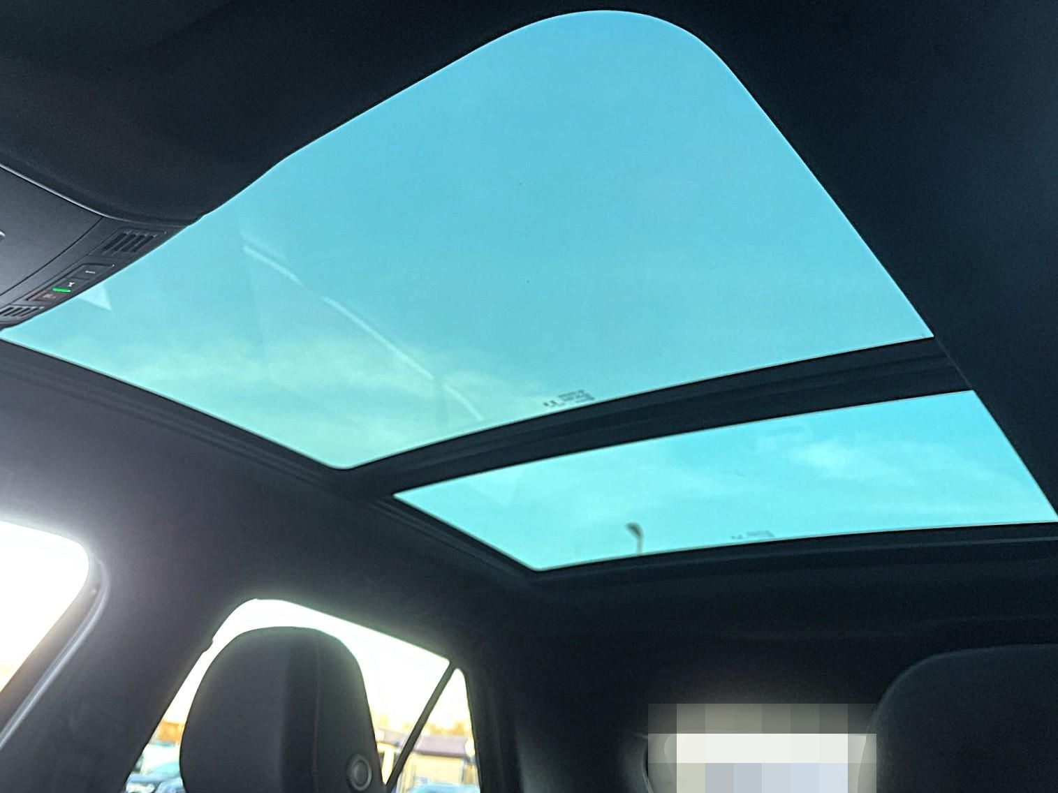 Volkswagen T-Roc 2.0 TSI DSG 4Motion Sport LED PANO NAV PDC foto 16