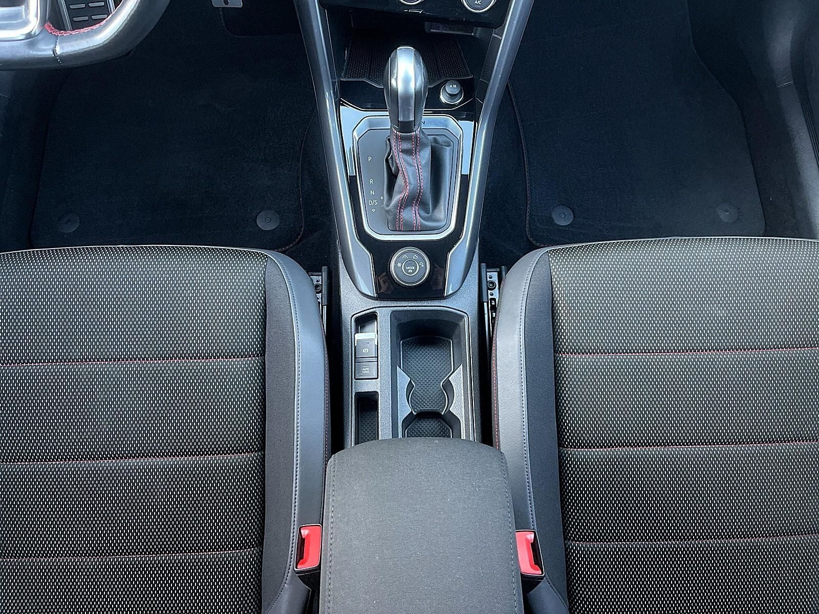 Volkswagen T-Roc 2.0 TSI DSG 4Motion Sport LED PANO NAV PDC foto 19