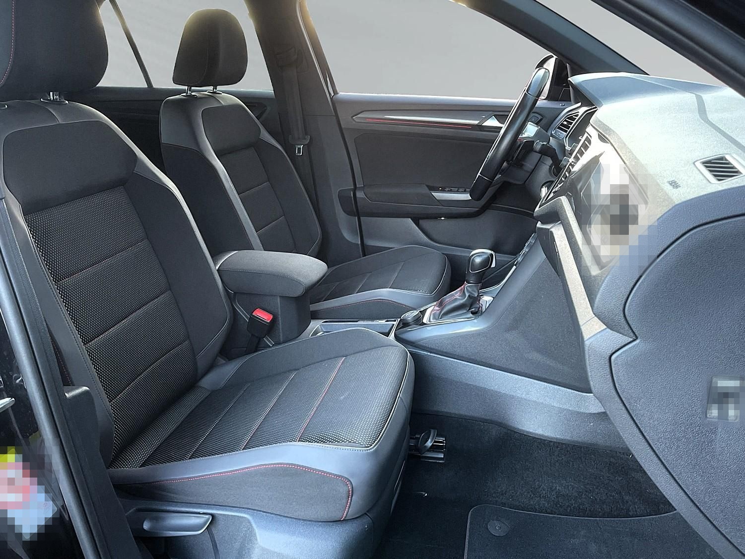 Volkswagen T-Roc 2.0 TSI DSG 4Motion Sport LED PANO NAV PDC foto 10