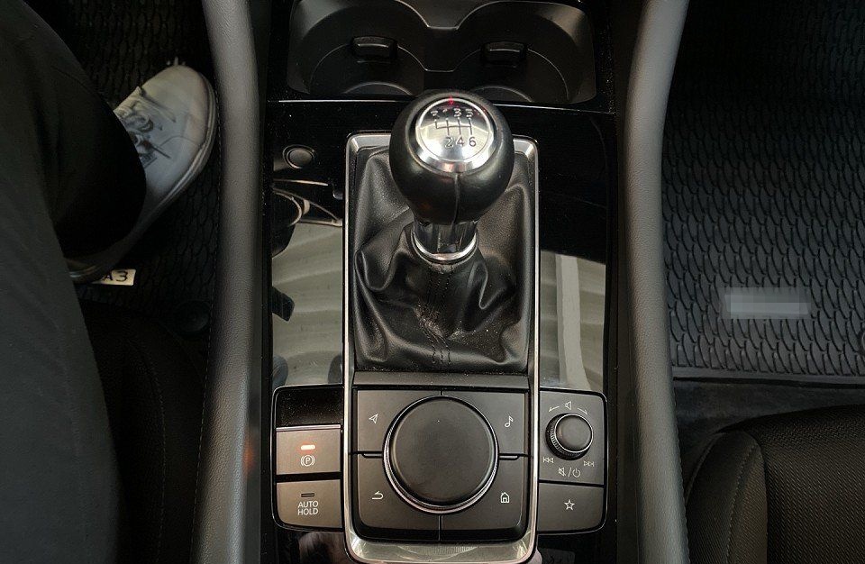 Mazda 3 2.0L e-SKYACTIV G 150ps Exclusive, DASO, DESI foto 14