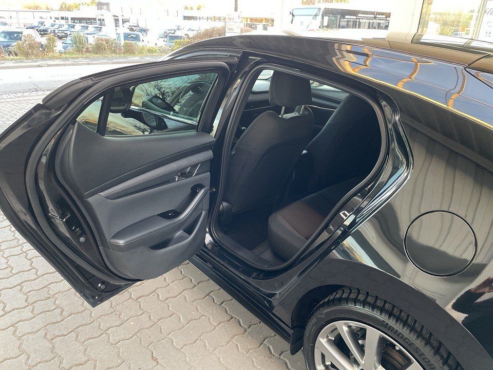 Mazda 3 2.0L e-SKYACTIV G 150ps Exclusive, DASO, DESI foto 16