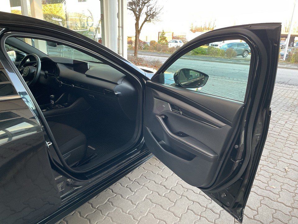 Mazda 3 2.0L e-SKYACTIV G 150ps Exclusive, DASO, DESI foto 19