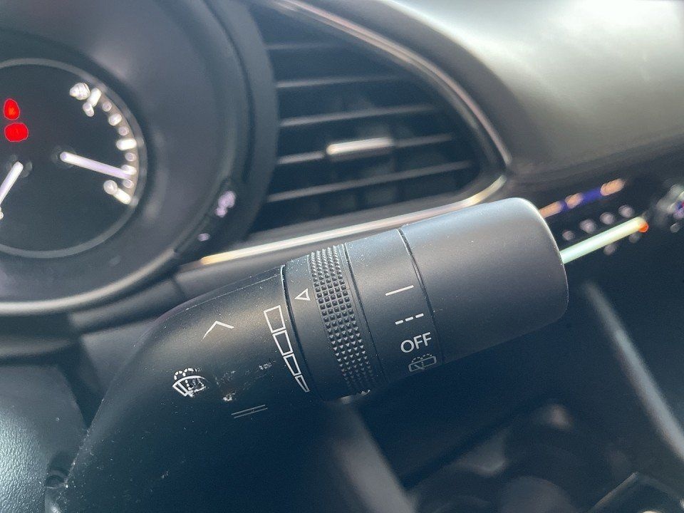 Mazda 3 2.0L e-SKYACTIV G 150ps Exclusive, DASO, DESI foto 9