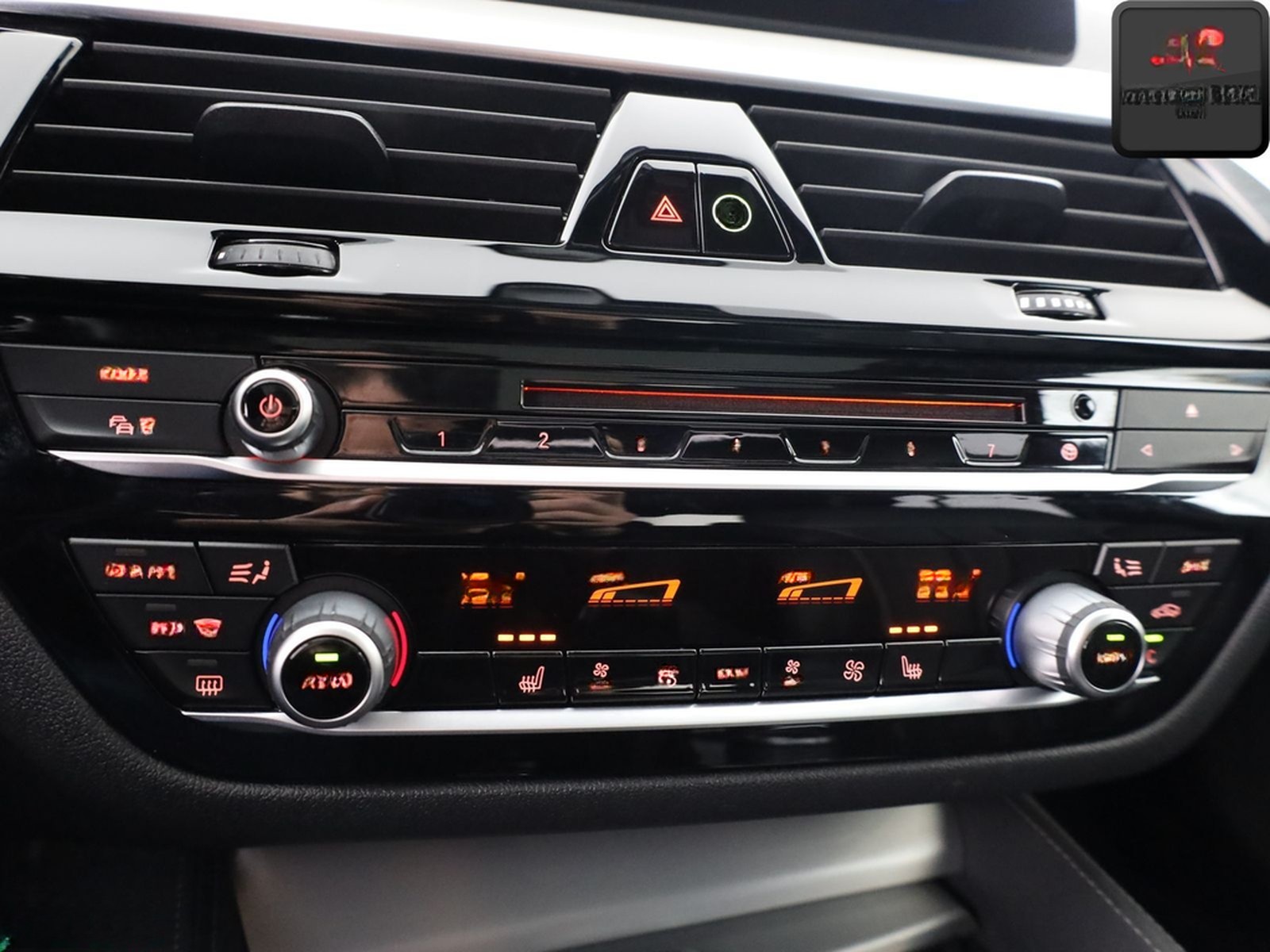 BMW 540 d xDrive M SPORT KAMERA,HUD,KEYLESS foto 25