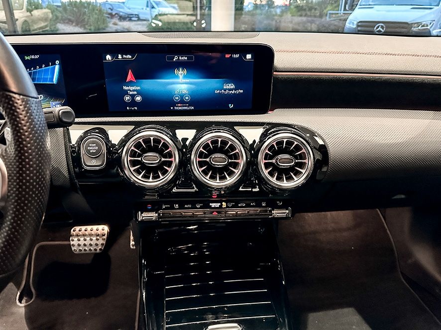 Mercedes-Benz CLA 35 SB 4M AMGLi+LED+PANO+AHK+STANDHZG+MBUX foto 12