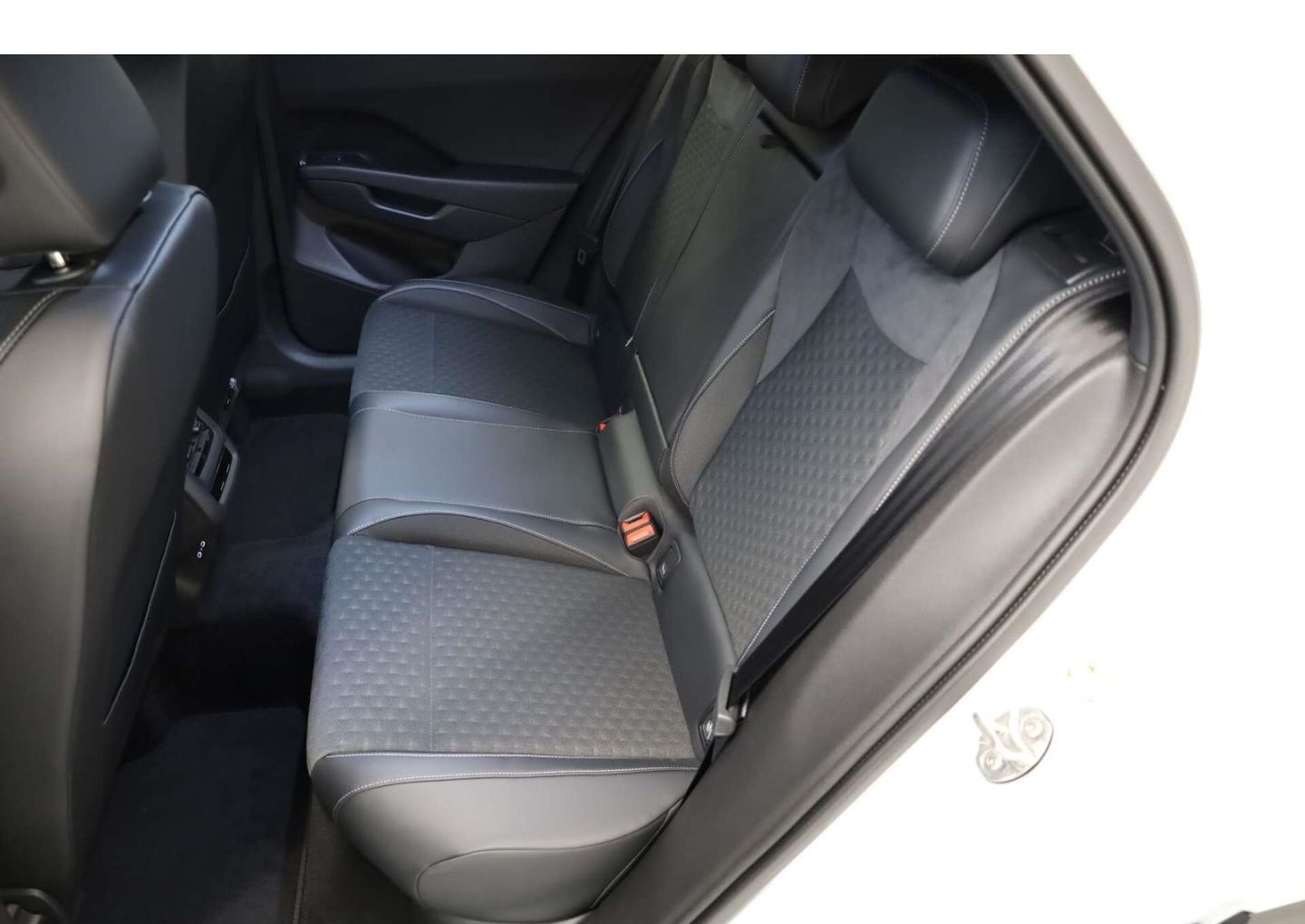 Volkswagen T-Roc 1.5 eTSI OPF R-Line Black Style foto 15