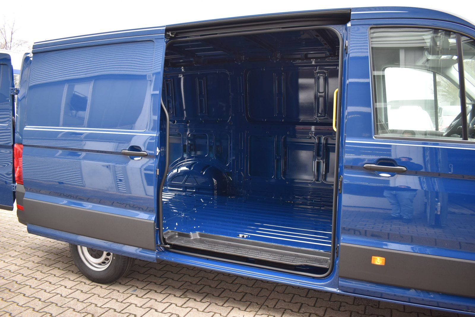 Volkswagen Crafter 30 2.0TDI L3H2 APP Kamera 5J Garantie foto 9
